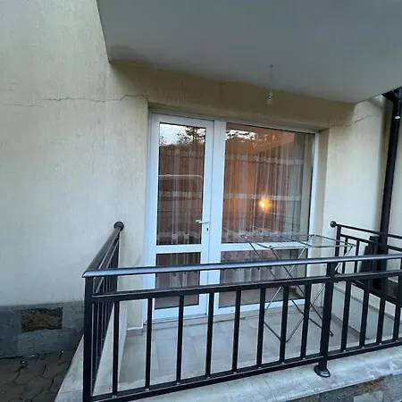 “sunny Hills” B2.8 Apartment